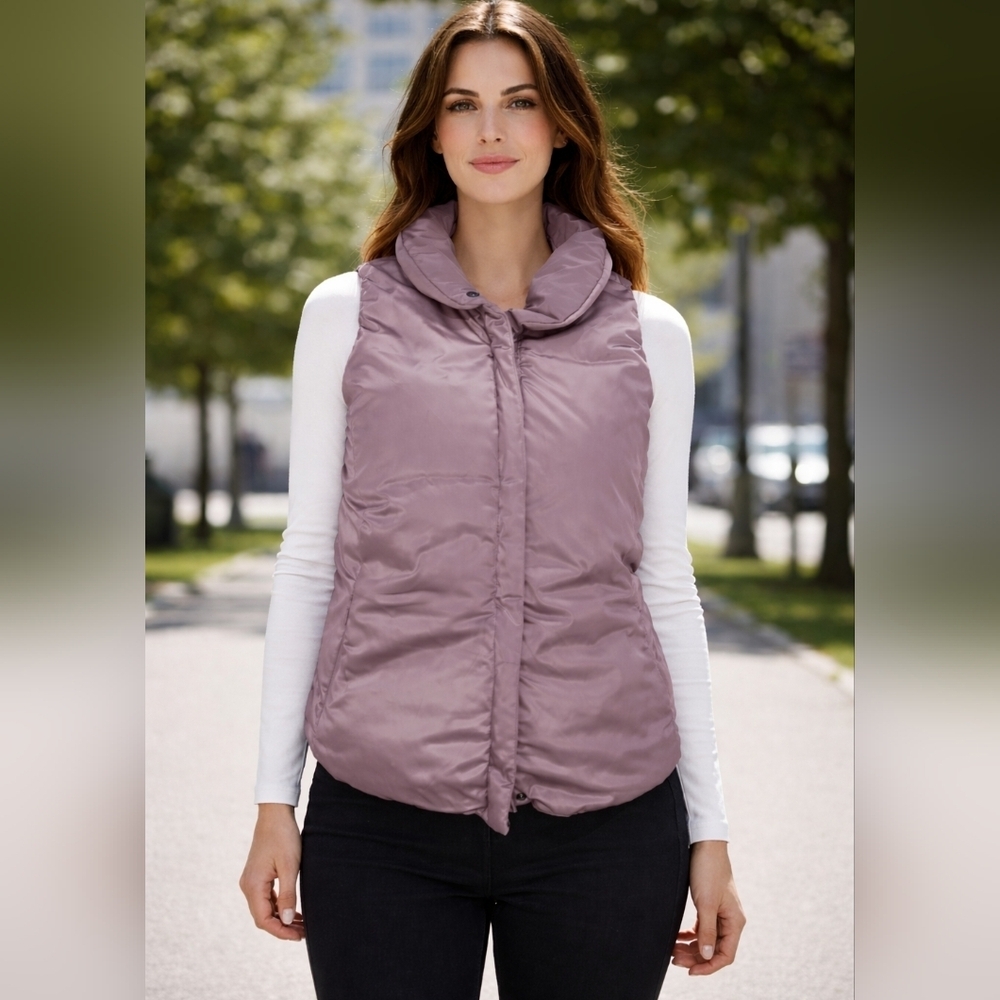 GAP Mauve Quilted Sheem Stand Collar Puffer Vest. Size XS